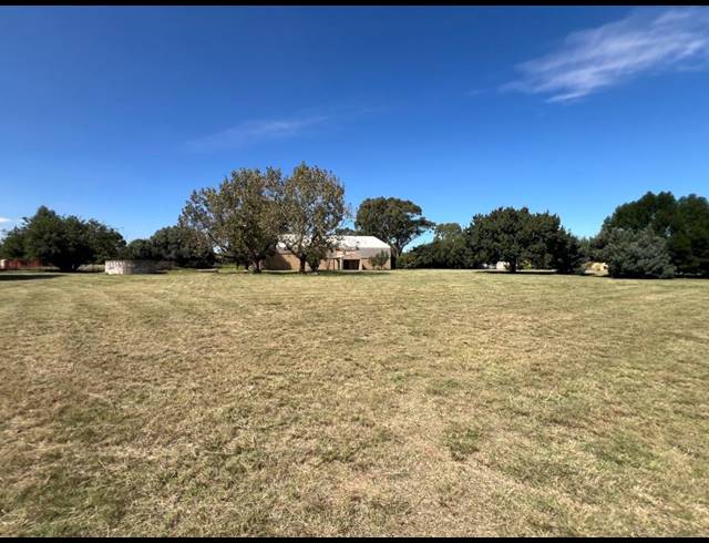 2 BEDROOM HOUSE FOR SALE IN HARTBEESFONTEIN AH